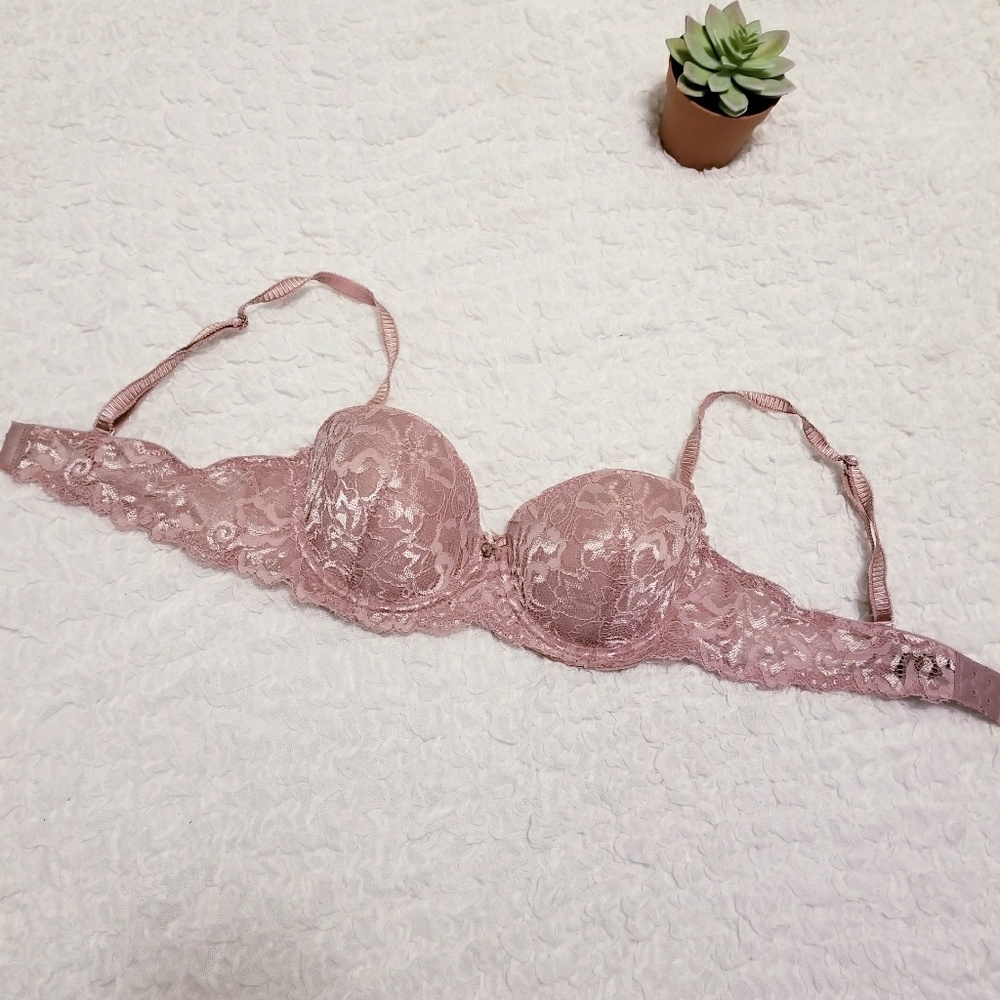 34 C Pink Lace Bra by Marilyn Monroe - Picture 5 of 6